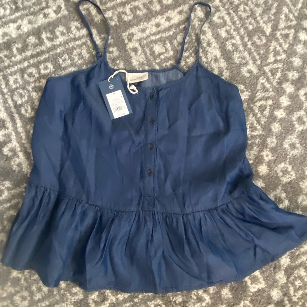 Universal thread top